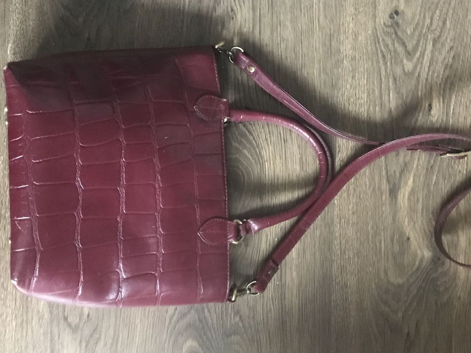 Дуже красива стільна, класічна бордова сумка з натуральноі шкіри