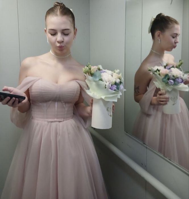 Ніжна сукня на випускний