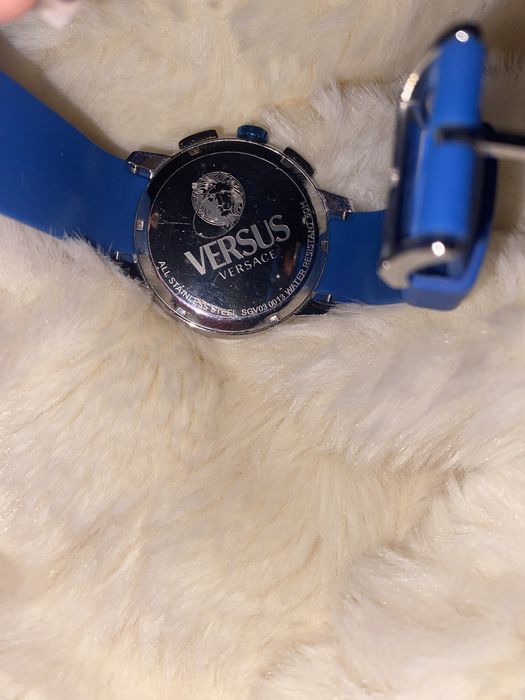 Продам годинник Versace