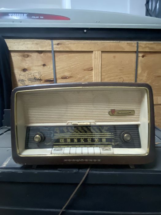Vendo radio a valvulas