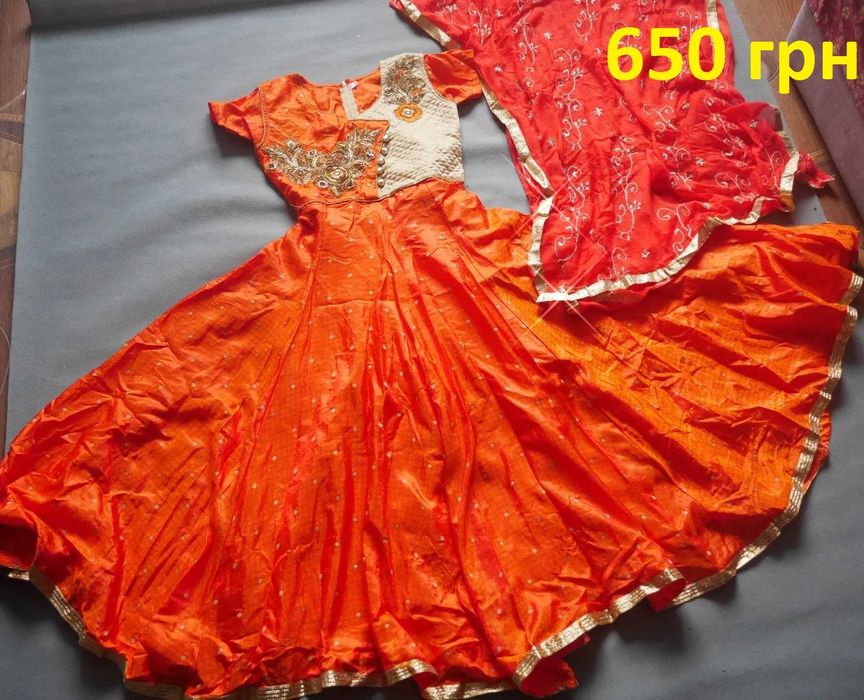 размер 42-44 Индийский восточный костюм, пентджаби, сари индийское