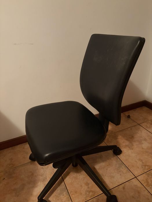 Cadeira de escritório/ Gaming simple