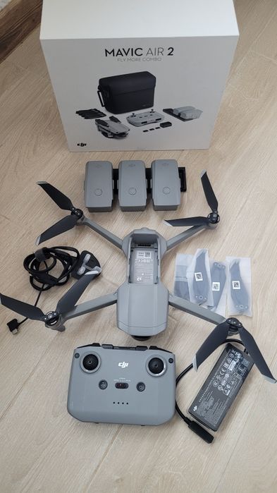 DJI Mavic Air 2 Fly More Combo