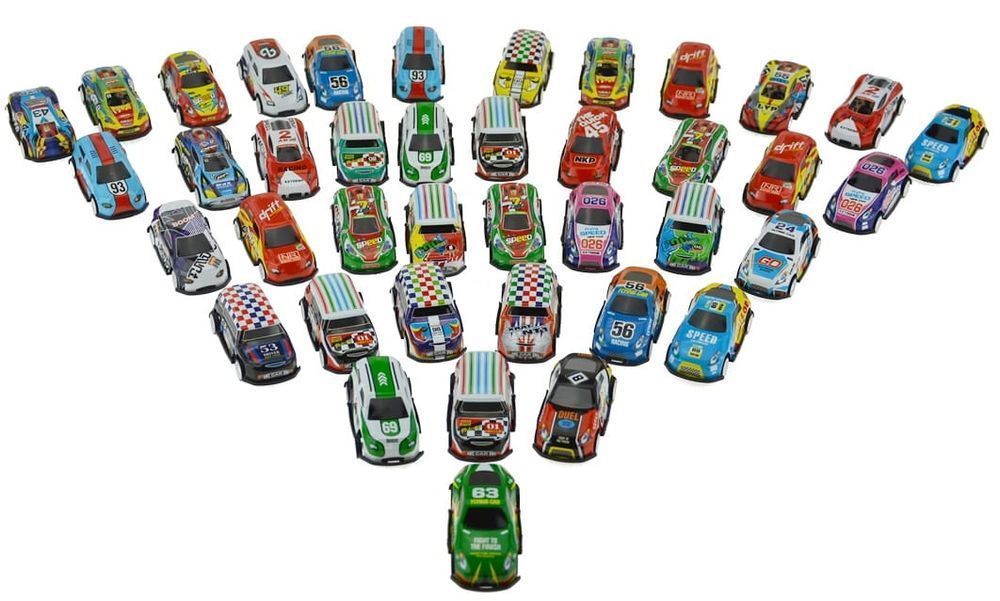 Zestaw Resoraków 40Szt W Kuferku Samochdziki Sportowe Z Nąpedęm 40 szt