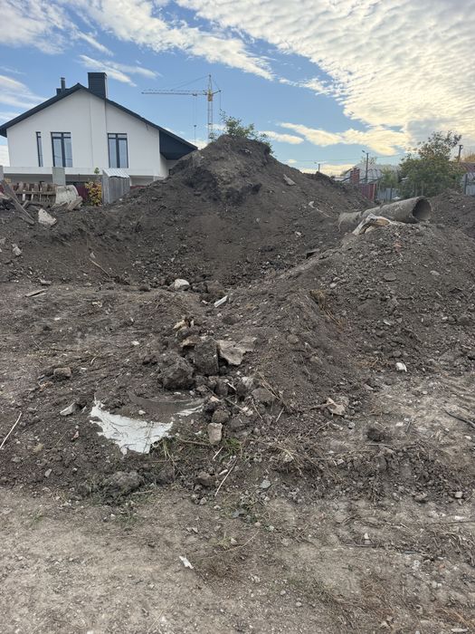 Віддам землю натпідсипку