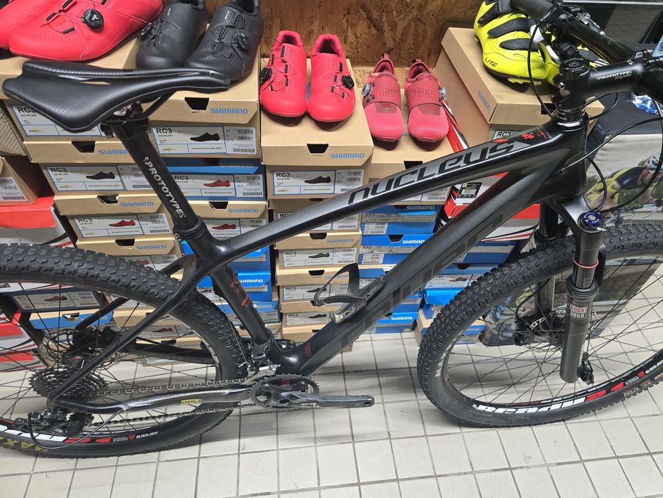 Btt carbono 27.5 m com xt e reba