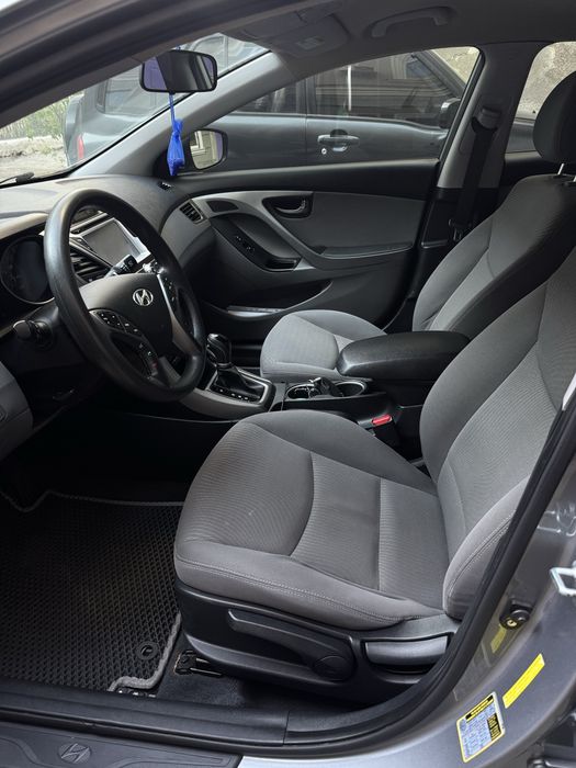 Hyundai Elantra 2013 avtomat