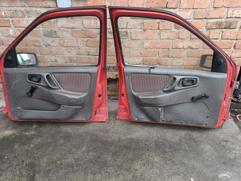 Двери в зборе ford sierra 1985