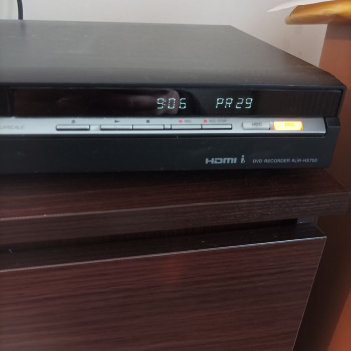 Nagrywarka SONY DVD z dyskiem twardym HDMI