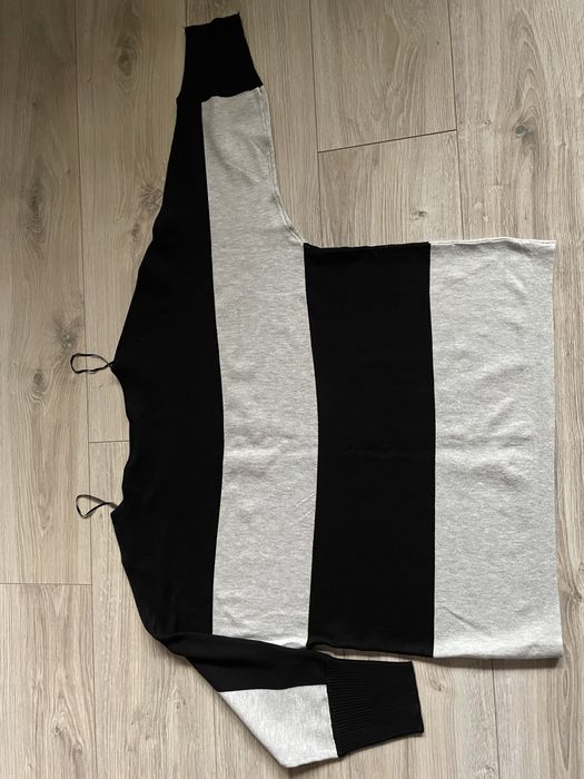 Bluzka sweter czarno-szare pasy