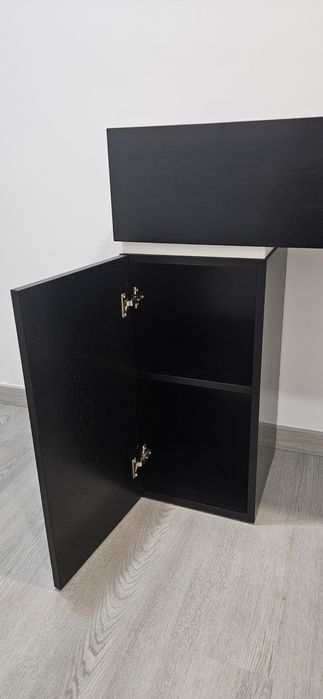 Consola entrada de apartamento