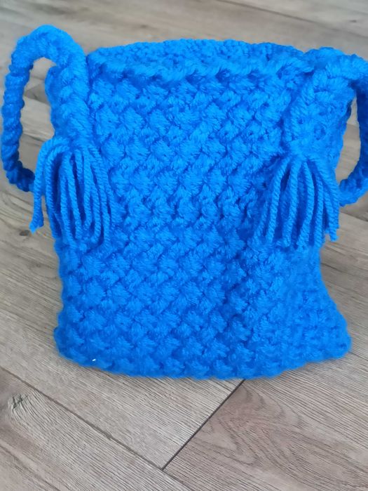 Torebka z wełny ręcznie robiona