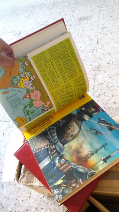 Dicionário enciclopédico CONHECER, volumes 1 e 3