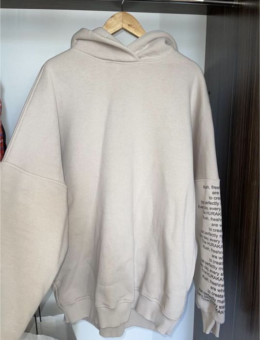 Худі оверсайз з написом на рукаві