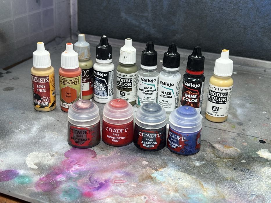 Zestaw średni farby vallejo / citadel / army painter