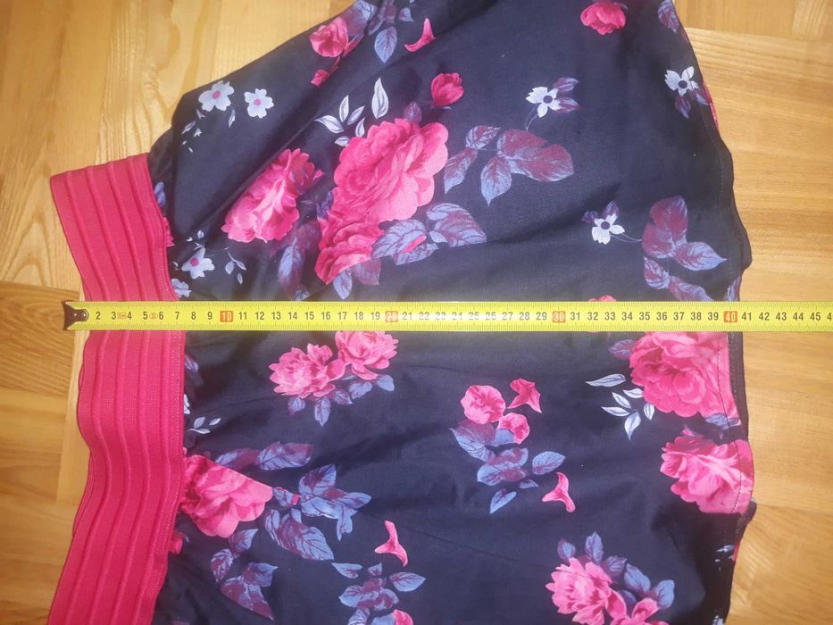 Spodnica kwiaty roze jane norman xs 34 krotka
