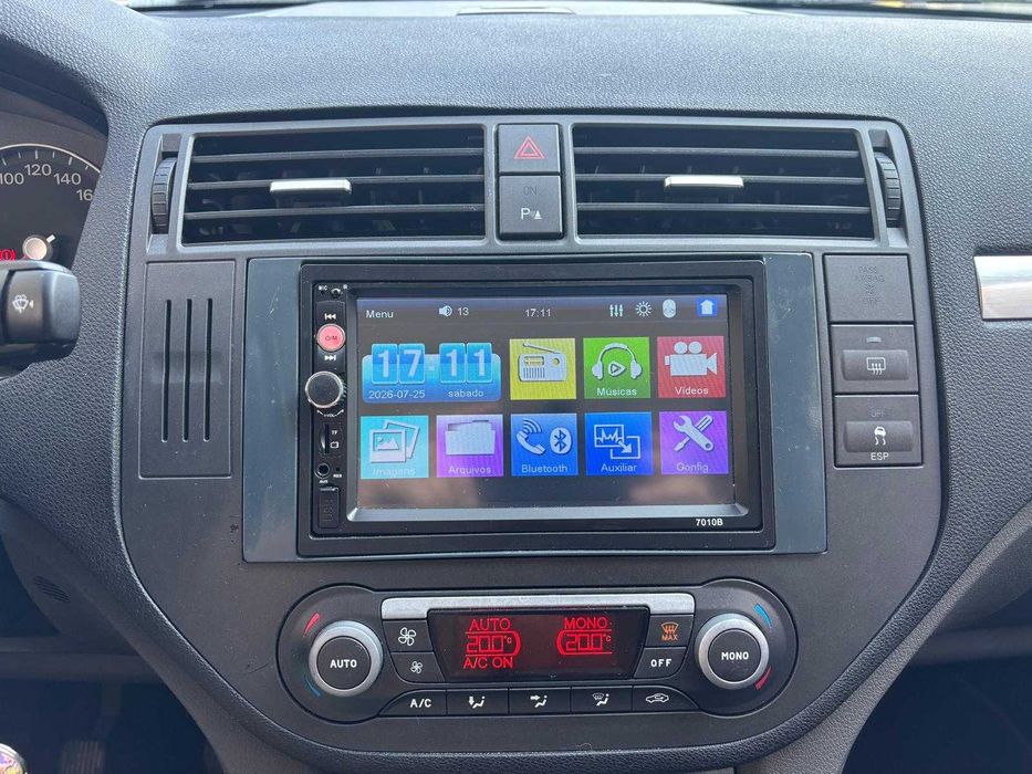 Ford C-Max — fotografia 12