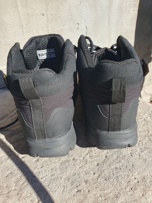 Продам кросівки Nike Zoom Structure 37x Gore-Tex Black