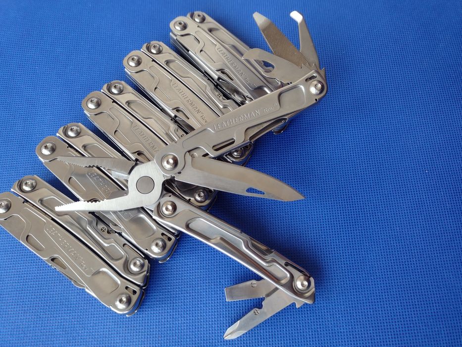 Мультитул Leatherman Rev