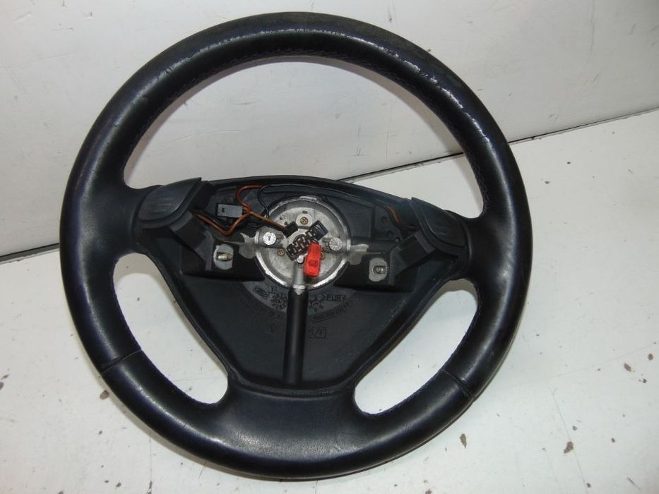 Mercedes 190 e VW sharan volantes