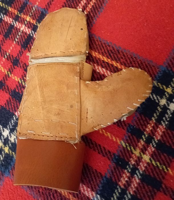 Rękawica do walki mieczem włócznią toporem lewa reko