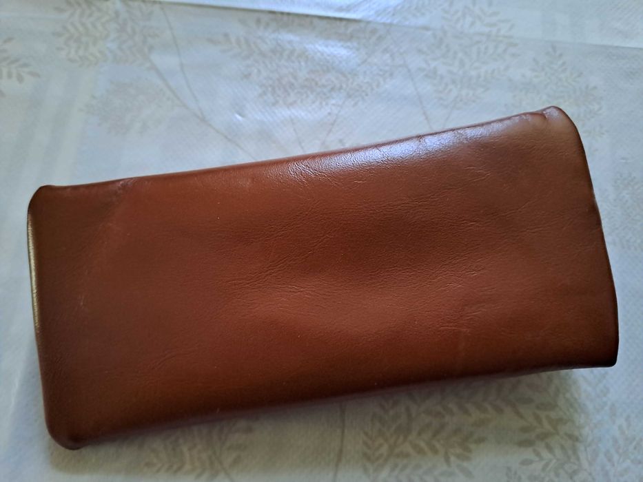 Brązowe etui na klucze - ręczna robota
