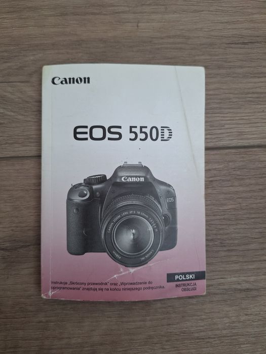 Canon EOS 550D + Obiektyw 18-55mm + Pokrowiec + Ładowarka + Instrukcja