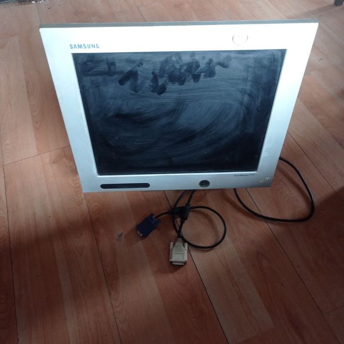Монитор компьютера Samsung SyncMaster 171P 17"