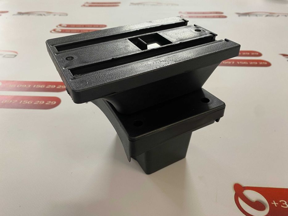 Skoda Octavia A5 підлокотник з USB подлокотник с USB Premium