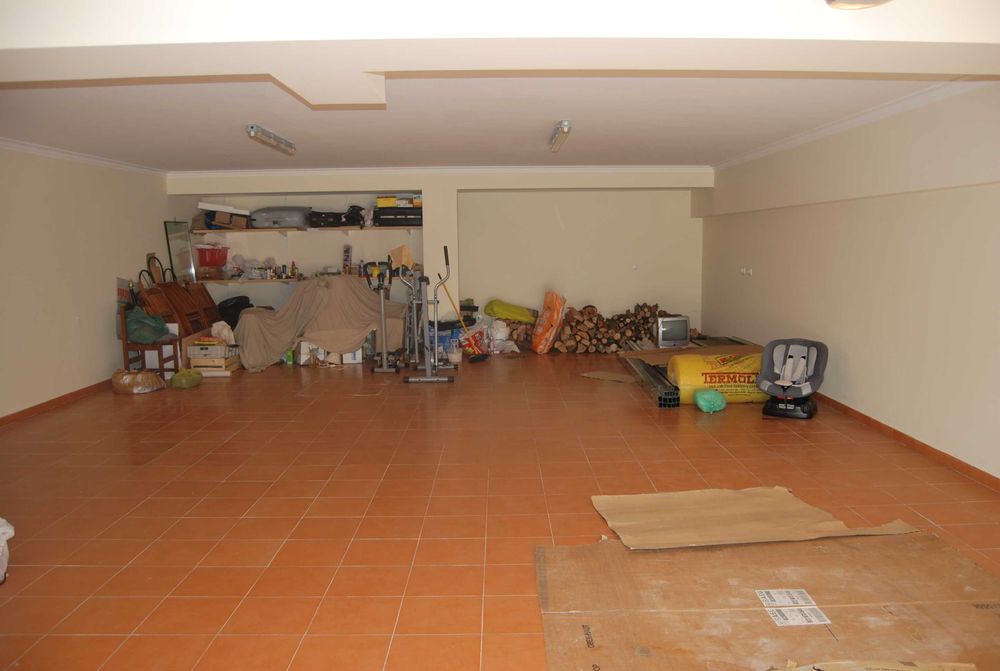 Moradia T4 Mobilada junto ao Oeiraspark e acesso A5