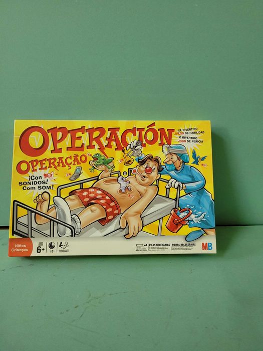 Lote Jogos de Sociedade Criança e Família (Operação, Quem é Quem, Scrabble, etc.)