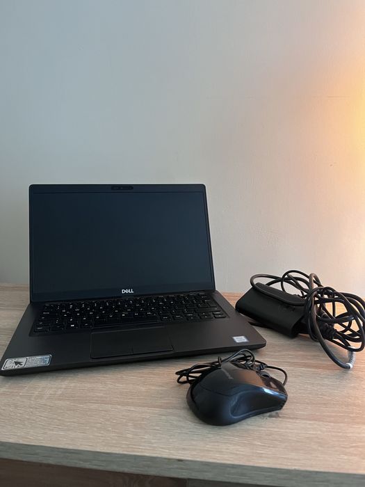 Laptop Dell 5400 i5-8365U 16GB 512GB SSD 14" FHD Win11pro