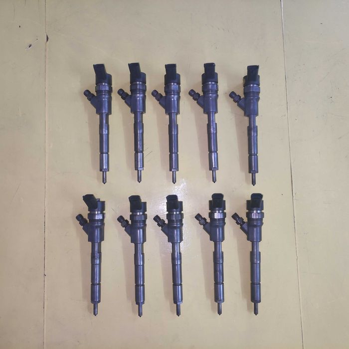 Форсунки 0445110227 23670 33040 Toyota Corolla Auris 1.4 D4D