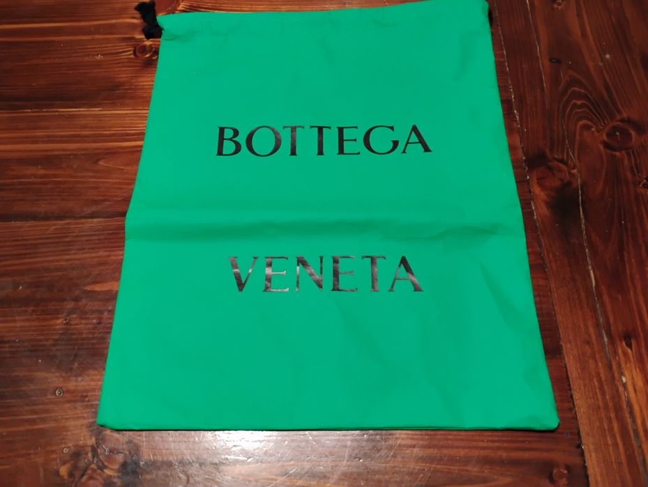 Woreczek materiałowy firmy bottega veneta