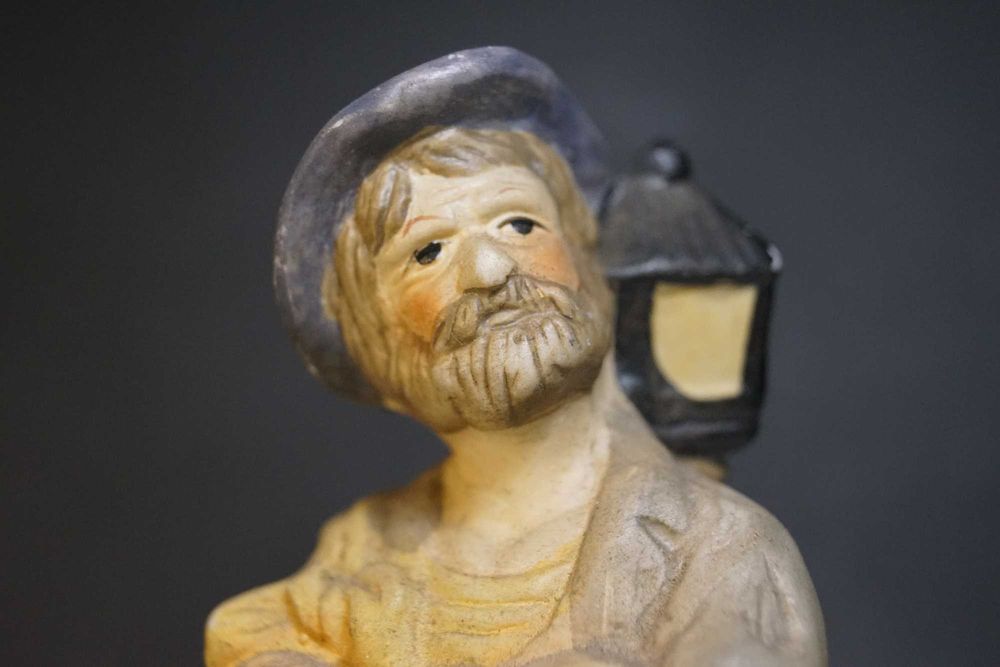Figurka porcelanowa: Włóczęga. Vintage