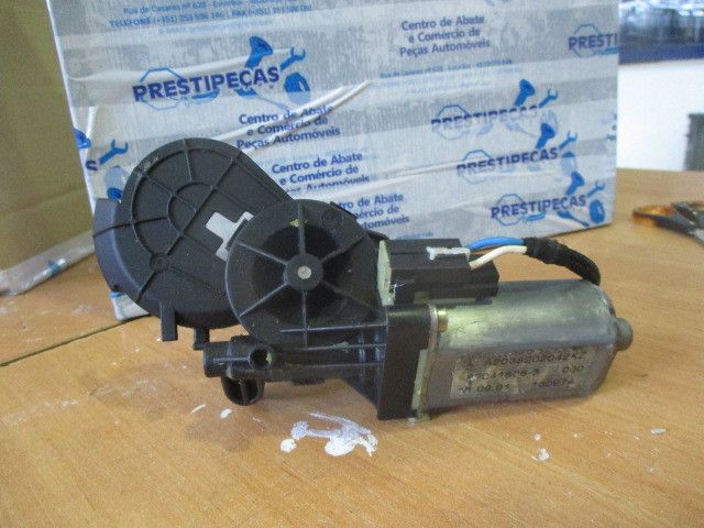 Motor regulação de bancos MERCEDES-BENZ Classe C (W203)
