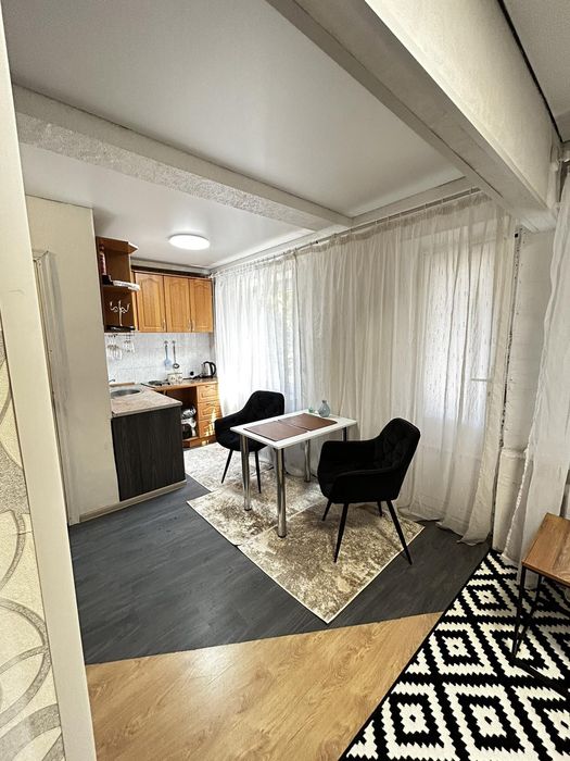 Сдам  1 к квартиру, р-н Площади.