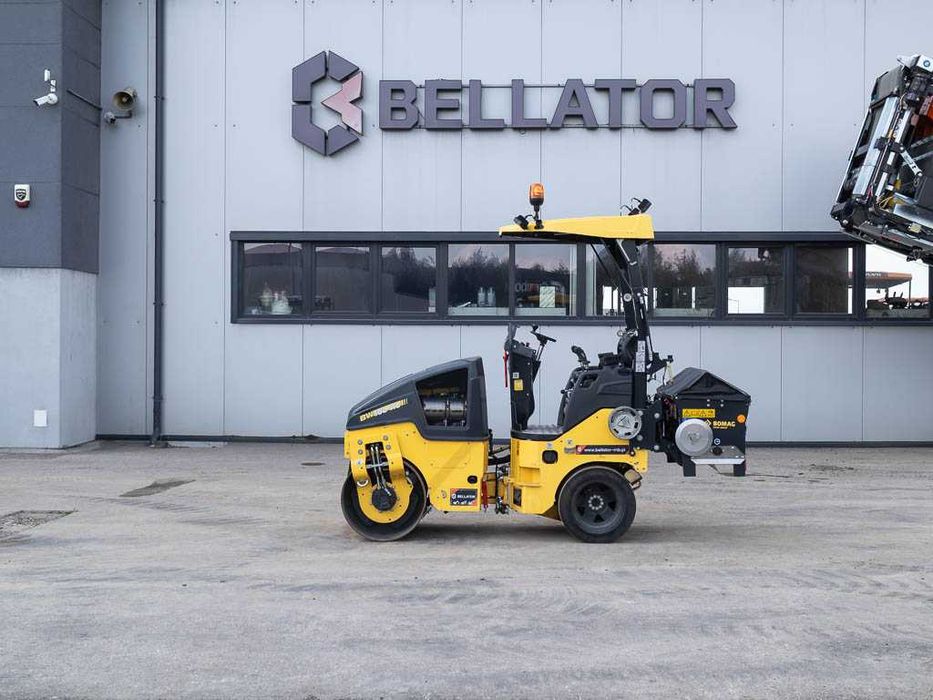 BOMAG BW 100 AC-5 walec drogowy kombinowany tandemowy z rozsypywaczem, obcinak i zagniatacz, dach