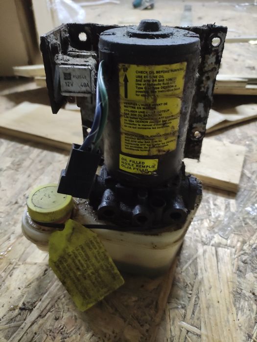 Pompa trymu powertrimm Volvo penta