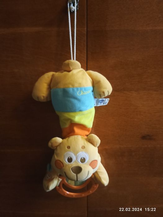 Продам  музыкальную игрушку подвесную!