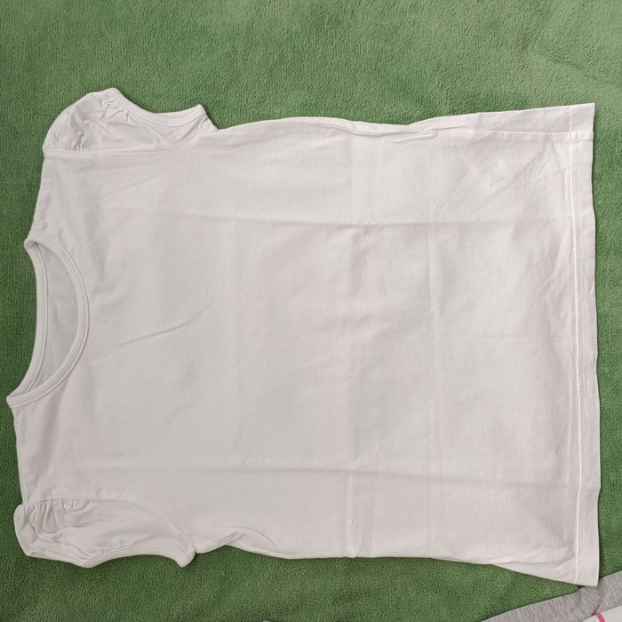 T-shirt r. 134/140
