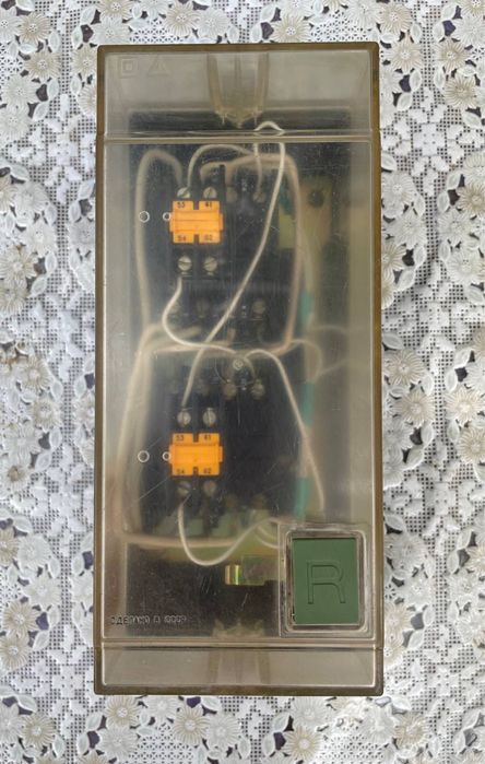 Пускатель магнитный реверс. ПМЛ-2611 0,2Б кат 220в ток рабочий до 25а ...