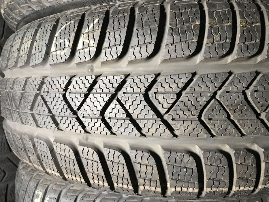 DEMO Шини б/у зима 215/60 16 Pirelli SOTOZERO3