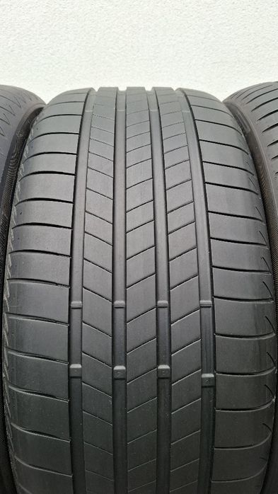 Opony 255/40 R21 Pirelli Scorpion Bridgestone Turanza