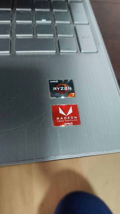 Portatil hp 15s-eq0012np ryzen 7 3700u with radeon vega mobile gfx