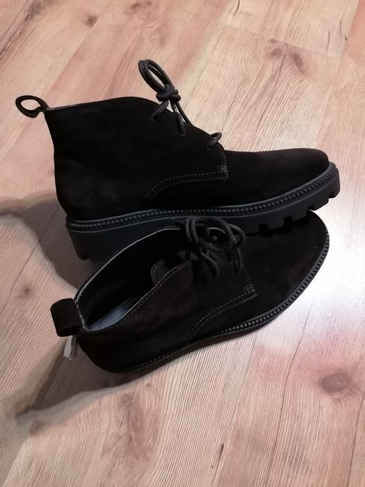 Nowe buty zamszowe Zara 44