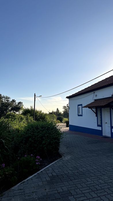 Espaço para festas/eventos com piscina + espaço interior