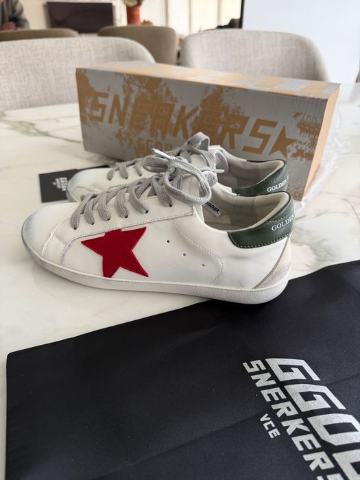 Golden Goose Novas