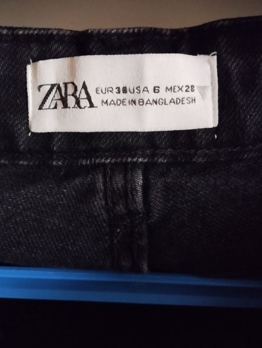 Женские джинсы Zara р.28