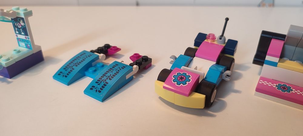 Klocki LEGO pozostałości